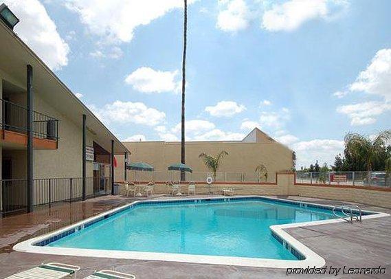 Motel 6 Bakersfield Facilities photo